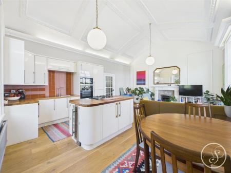 Living/kitchen/diner