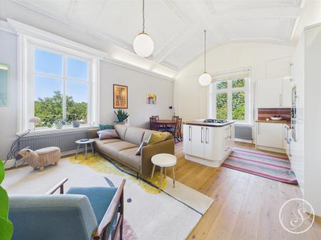 Living/kitchen/diner