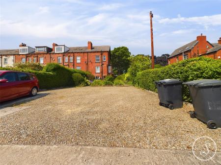 CAM02071G0-PR0069-STILL009.jpg