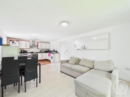 Living/kitchen/diner
