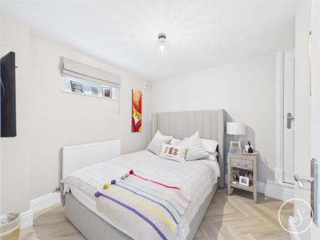 Bed 3