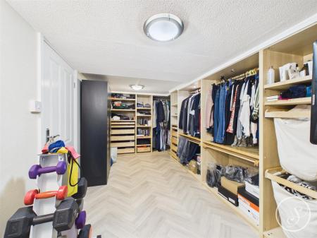 Walk in Wardrobe