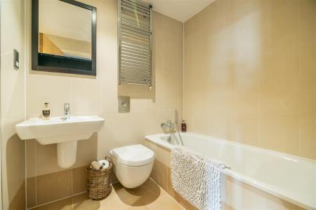 En-suite 1