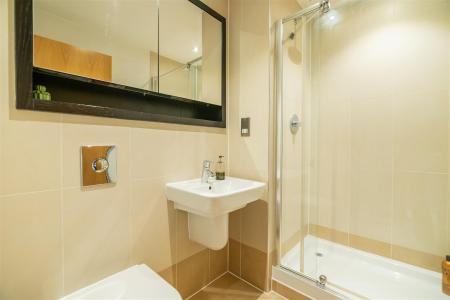 En-suite 2