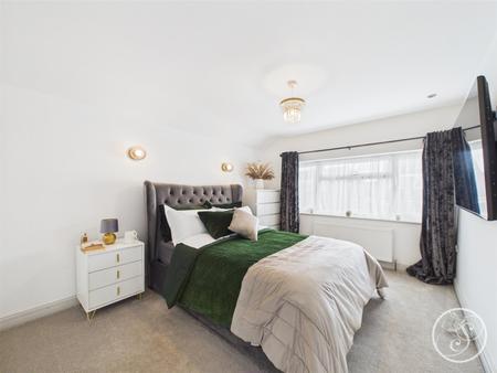Bed 1