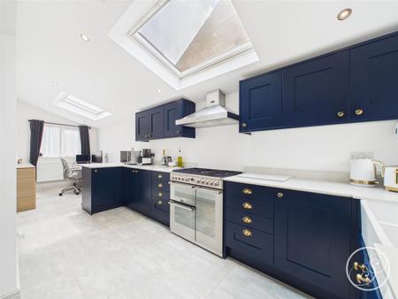 Open Plan / Kitchen
