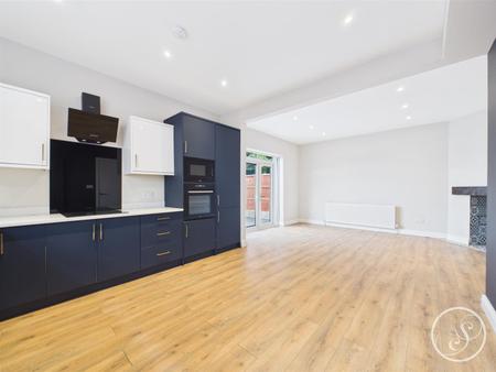 Kitchen/Living/Diner