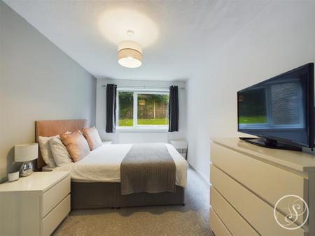 Bed 1