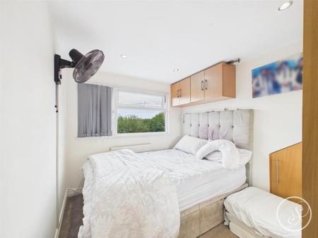 Bed 2