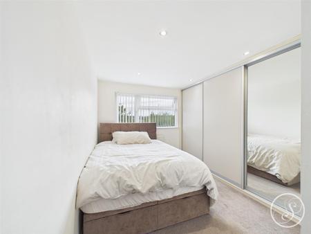 Bed 1