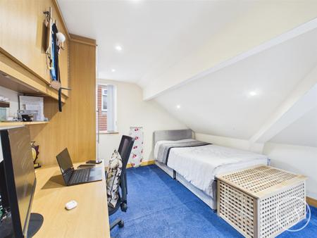 Bed 3