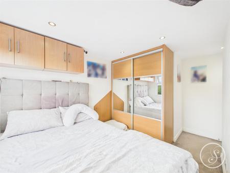 Bed 2