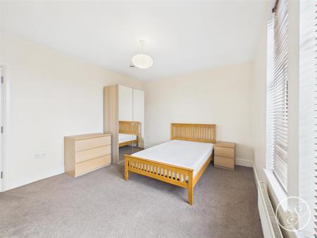 Bed 1