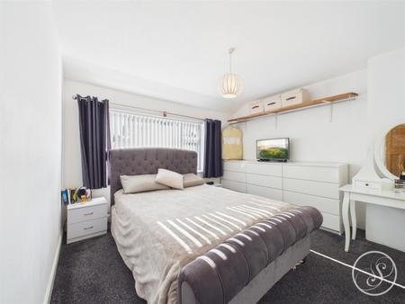 Bed 1