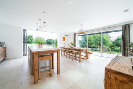 Kitchen - Diner-2.jpg