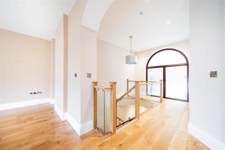 Living Room - Diner.jpg