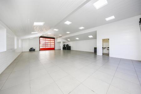 Show Room2.jpg