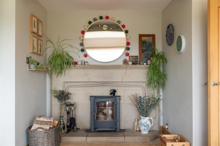 Living Room-4.jpg