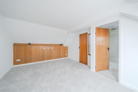 Bedroom4-3.jpg