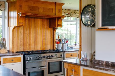 Kitchen-7.jpg