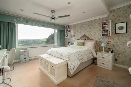 Bedroom1.jpg