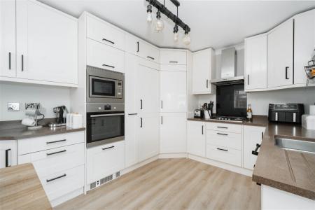 Open Plan Kitchen-5.jpg