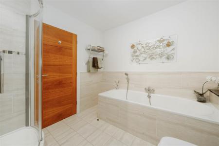 Bathroom-2.jpg