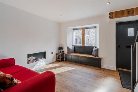 Living Room- Diner4.jpg