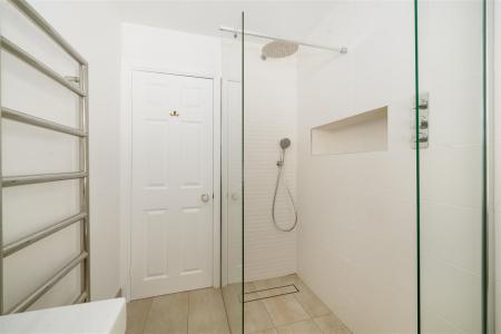 Bathroom-2.jpg