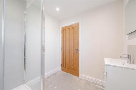 Bedroom3-5.jpg