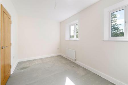Bedroom2-2.jpg