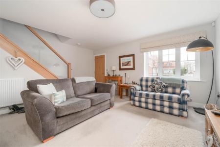 Living Room-5.jpg