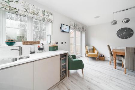 Kitchen-9.jpg