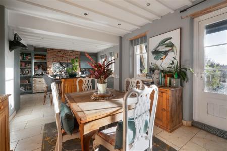 Open Plan Kitchen-12.jpg