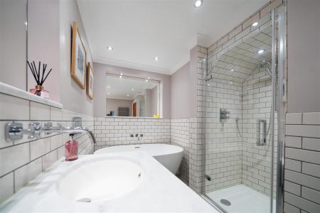 Dowmstairs Bathroom-2.jpg