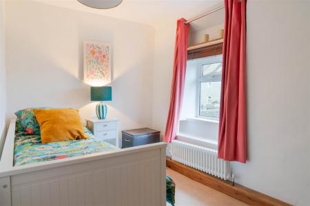 Bedroom1.jpg