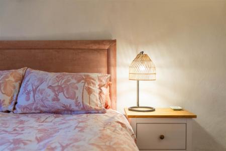 Bedroom2.jpg