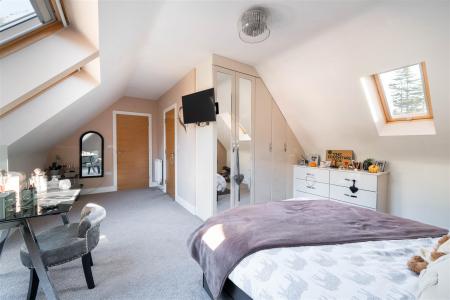 Bedroom1-3.jpg