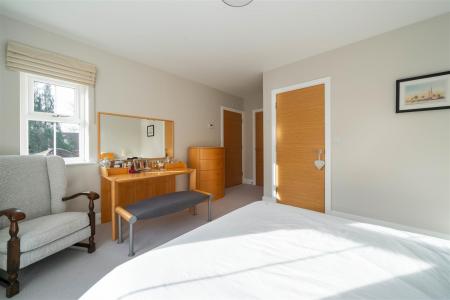 Bedroom2-6.jpg