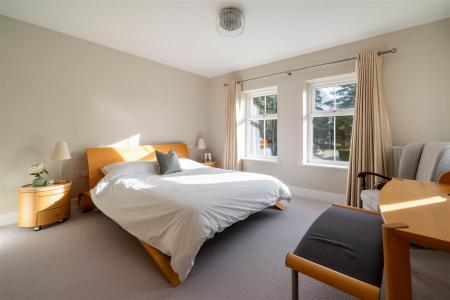 Bedroom2-4.jpg
