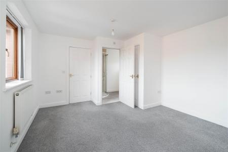 Bedroom6-2.jpg