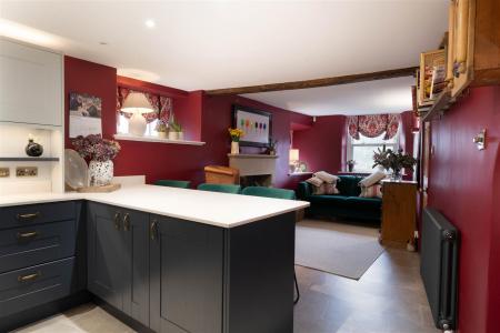Kitchen-10.jpg