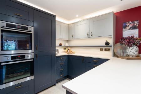 Kitchen-7.jpg