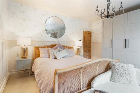 Bedroom1-5.jpg