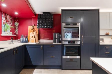Kitchen-6.jpg