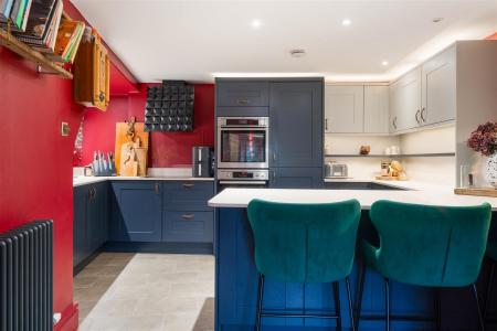 Kitchen-13.jpg