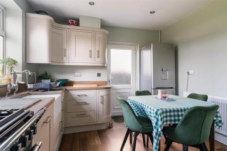 Kitchen-3.jpg