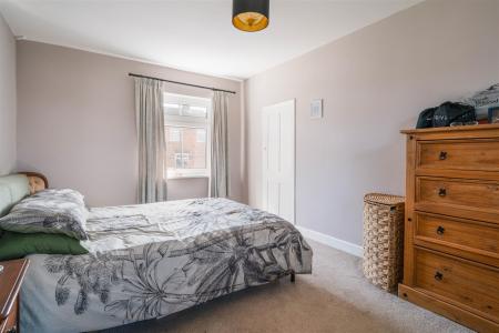 Bedroom2-2.jpg