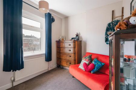 Bedroom3-2.jpg
