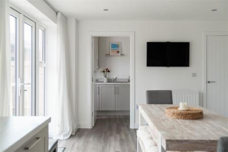 Kitchen-9.jpg